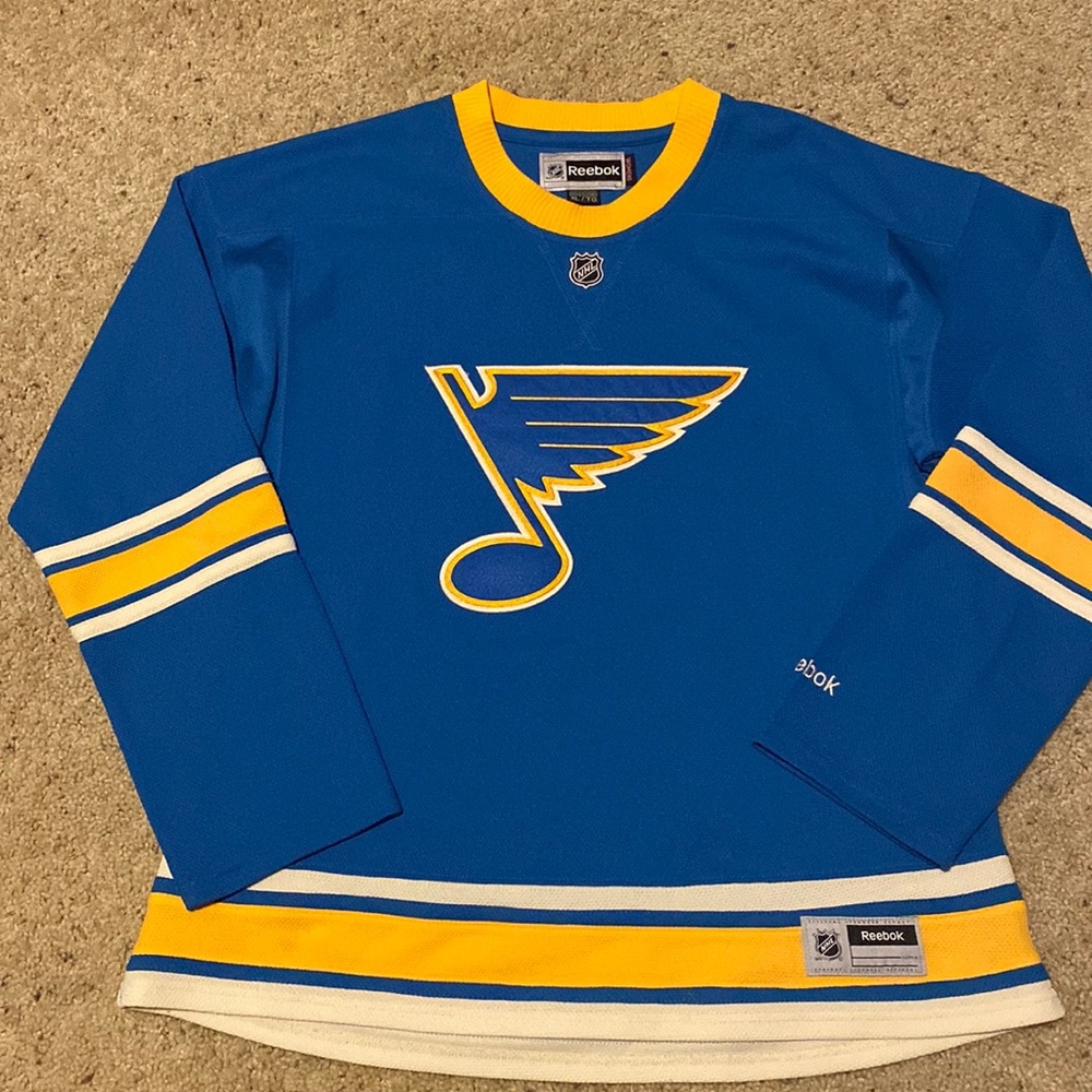 Womens St Louis Blues heritage jersey